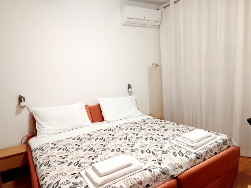 Apartments Dubravka Budva - image 3