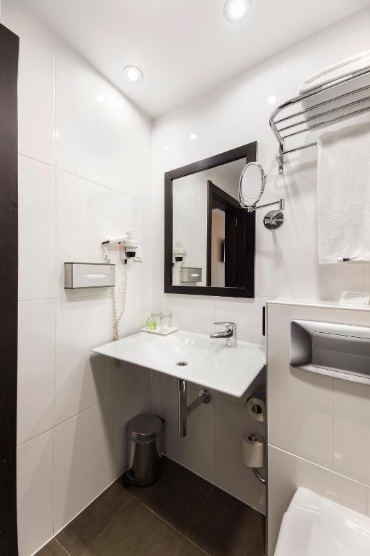 Standard Double Room image 1