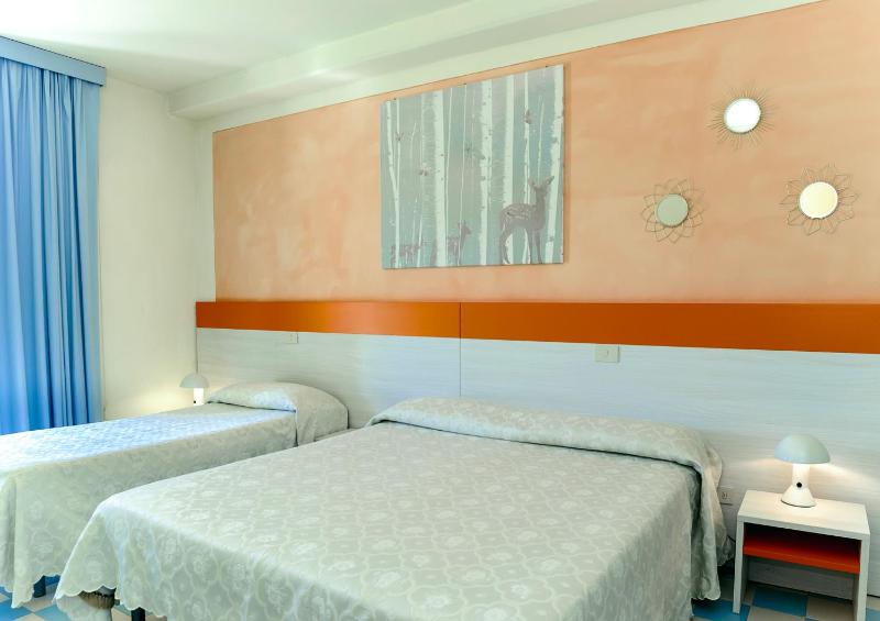 Triple Room image 4
