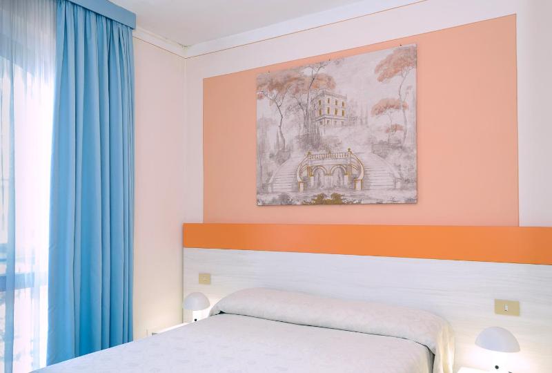 Single Room image 1