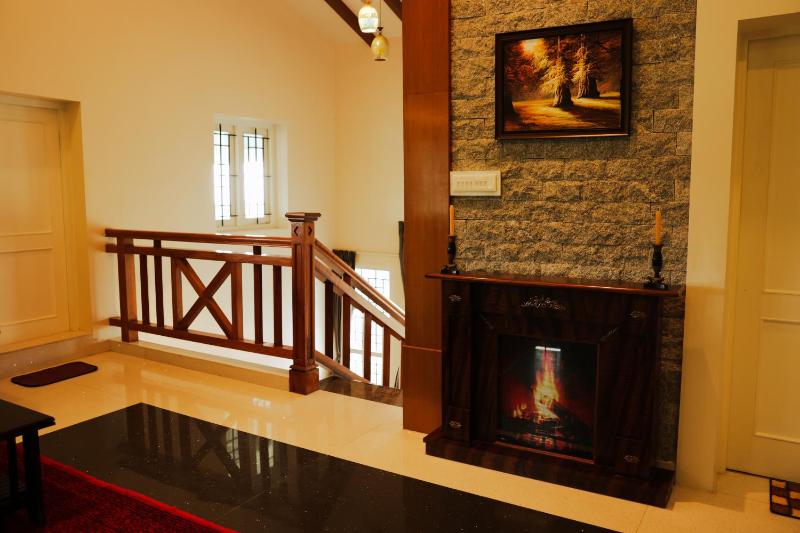 Golden Vista - Luxury Homestay - image 13