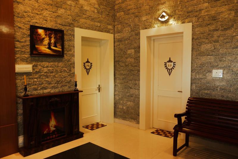 Golden Vista - Luxury Homestay - image 10