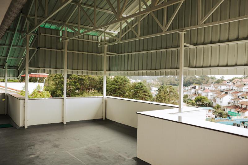 Golden Vista - Luxury Homestay - image 12