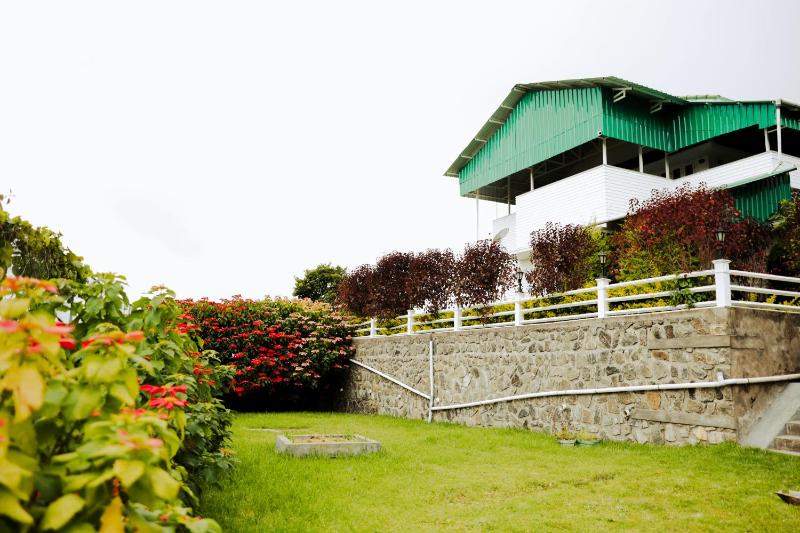 Golden Vista - Luxury Homestay - image 43