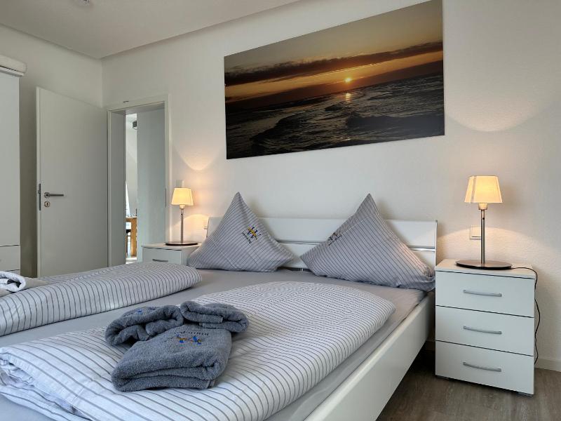 Apartment with Sea View image 3