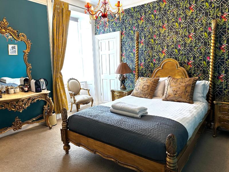 King Room image 1