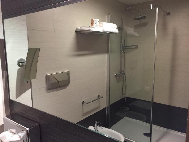 Standard Double Room image 1