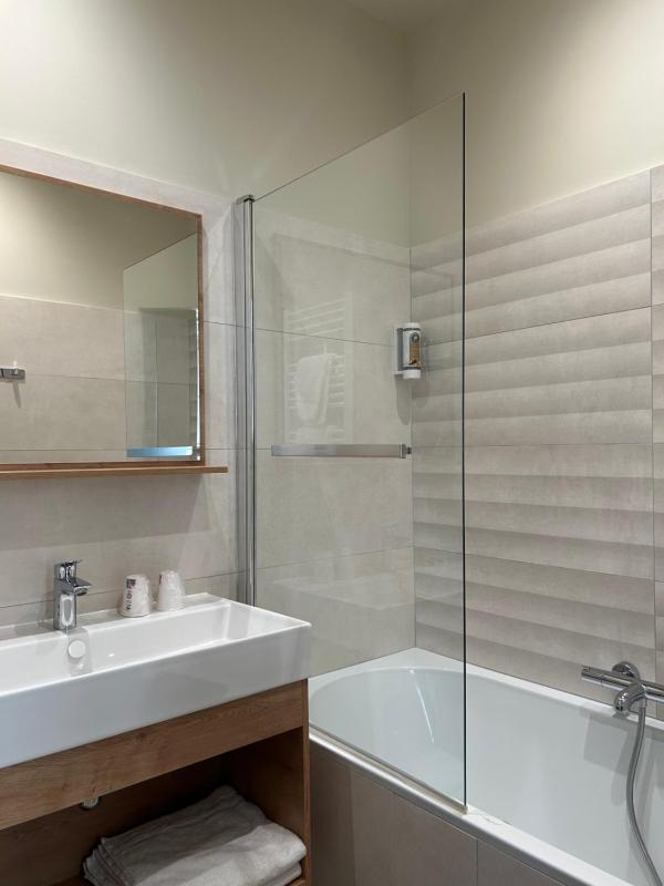 Superior Double Room image 4