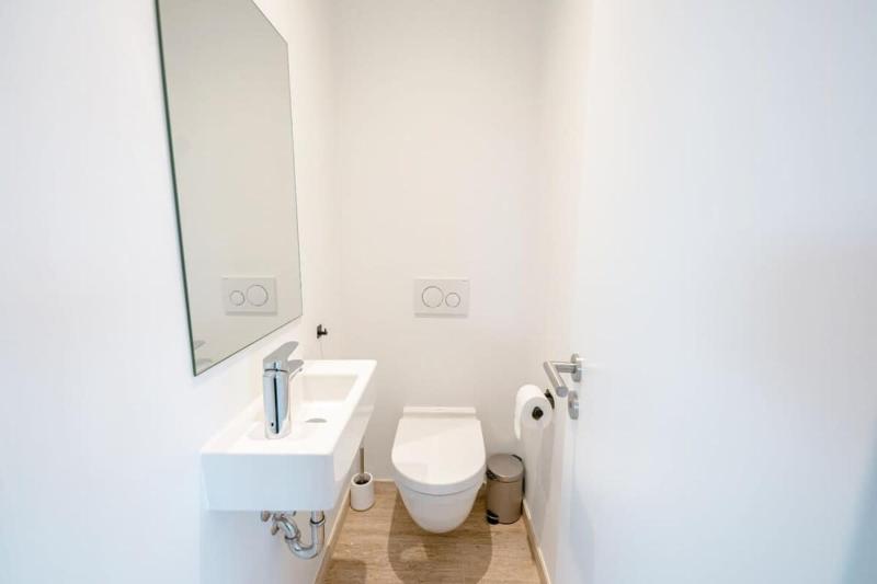 Modern 2BR in Central Luxembourg Near Old Town - image 10