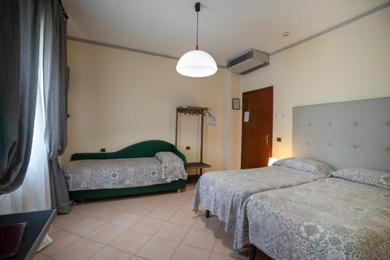 Quadruple Room image 1