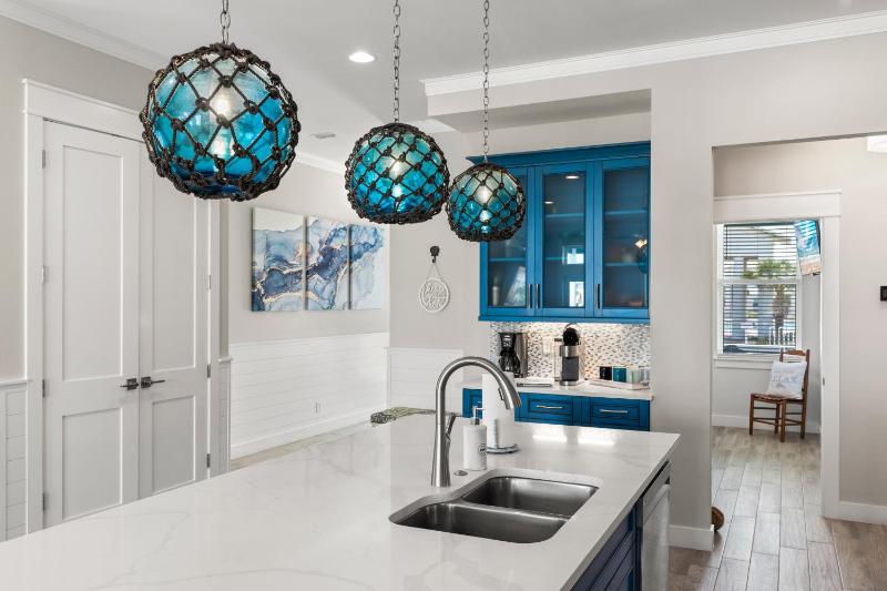 Sea Pointer Inn - Private beach house with Pool home - image 42