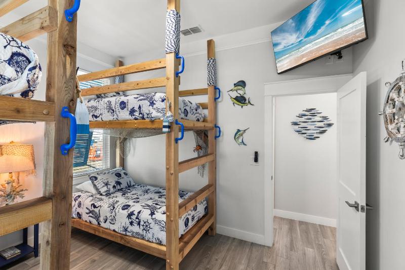 Sea Pointer Inn - Private beach house with Pool home - image 44