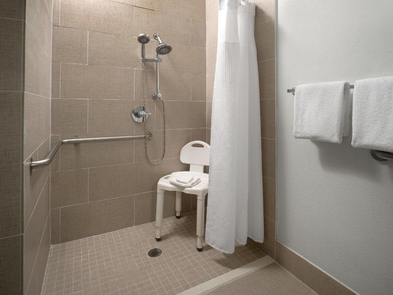 Double Suite with Sofa Bed image 4