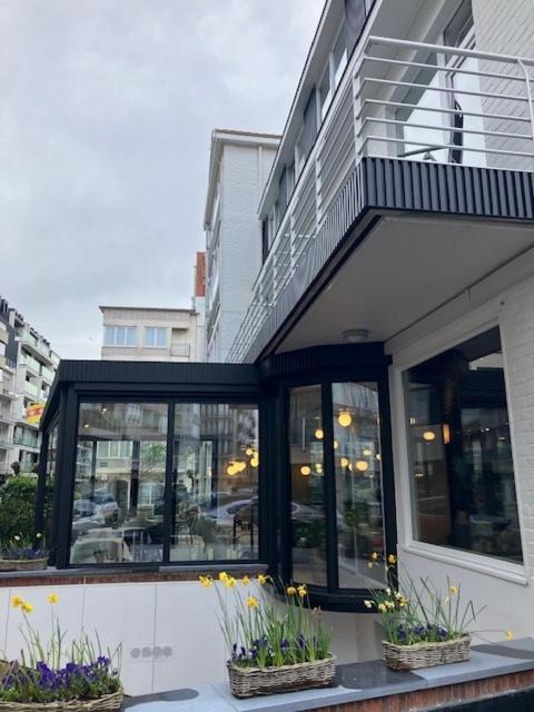 Hotel Atlanta Knokke - image 2