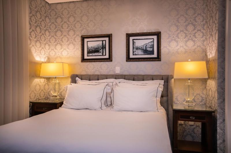 Sofistic Hotel - image 35