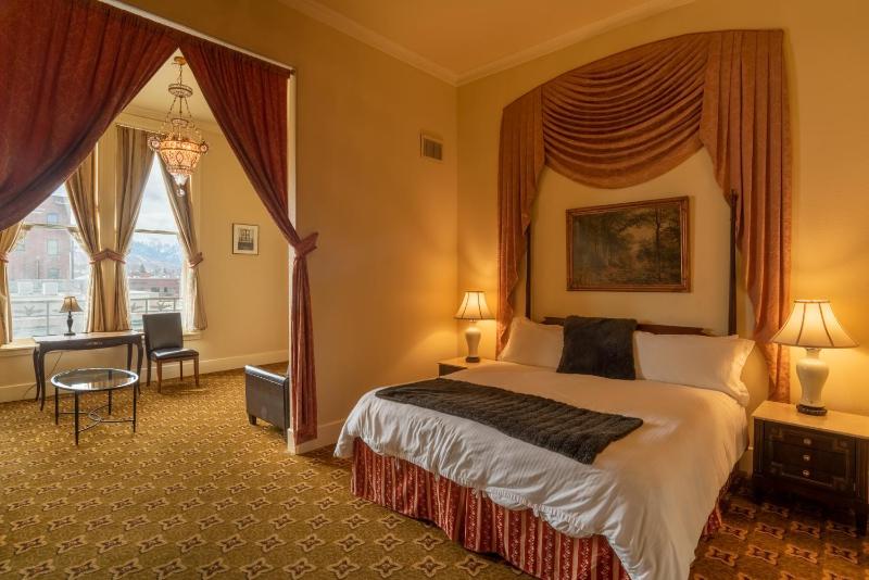 King Suite image 4