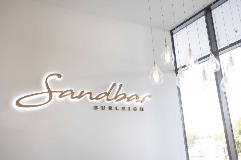 2 Bedroom Luxury in Burleigh Heads! - image 10