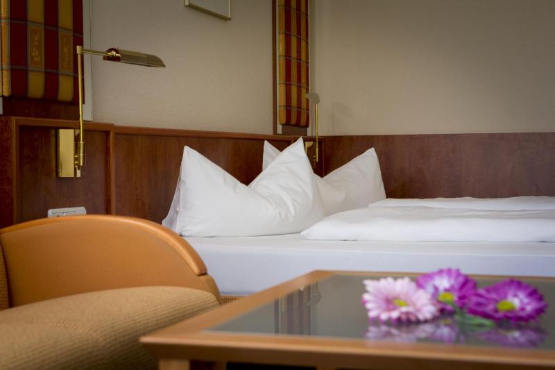 Double Room - Disability Access image 3
