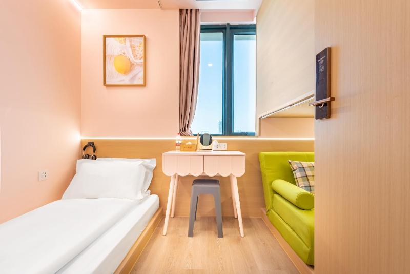 Lemon Hotel - Metro Line 1 Line 7 Changshu Road 200 meters - image 9