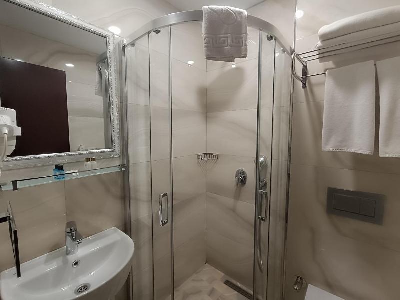 Triple Room image 3