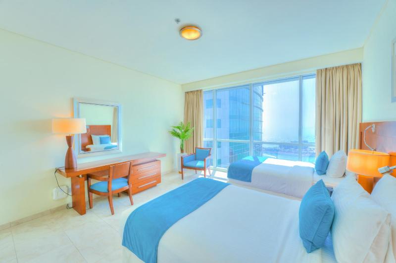 Superior Three-Bedroom Suite Sea View