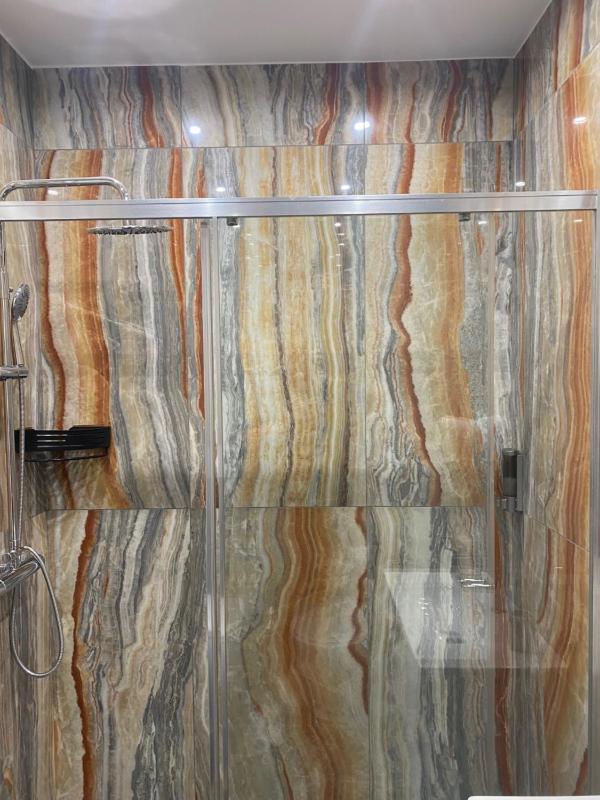 Large Double Room with Balcony image 2