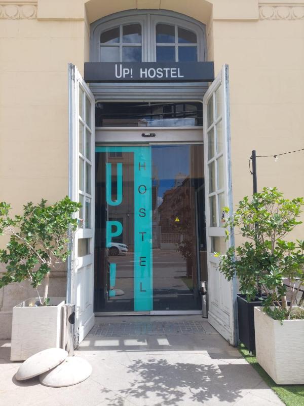 UP Hostel Valencia - image 2