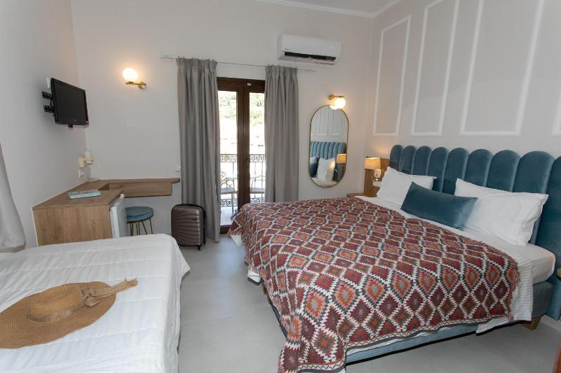 Triple Room image 1
