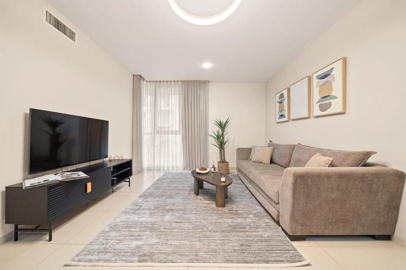 Modern & Comfortable 1-Bedroom Oasis with Luxury Amenities - image 8