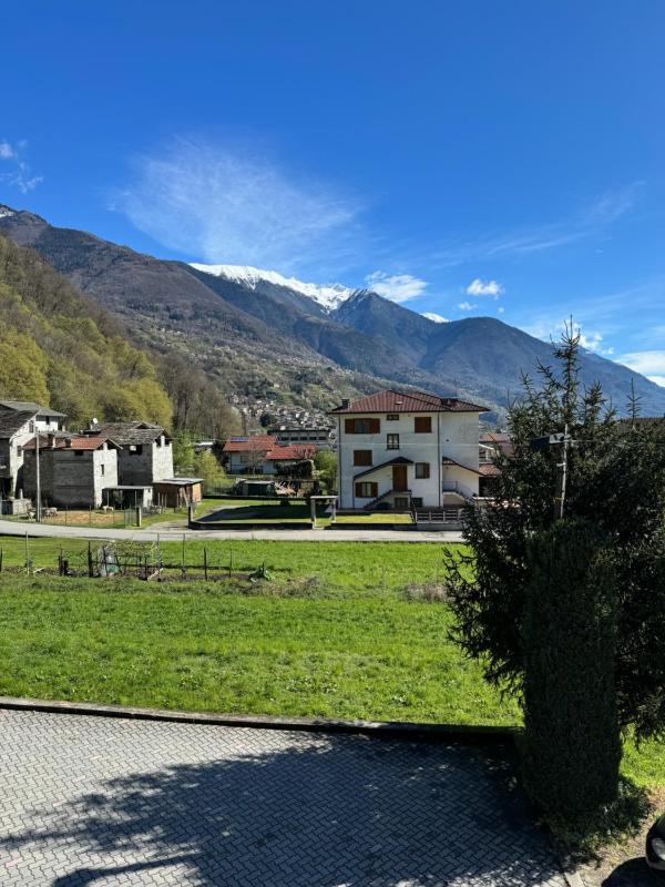 Deluxe Double Room with Balcony image 2