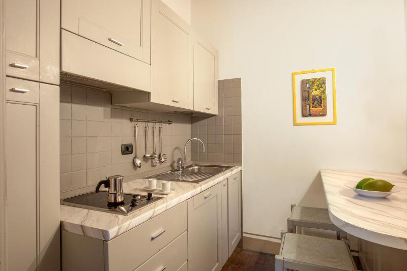 One-Bedroom Apartment (2 Adults) - Separate Building image 2