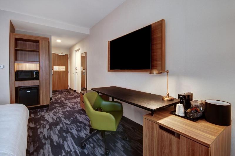 King Room image 4