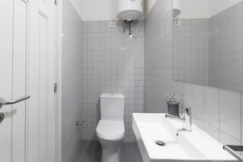 GuestReady - Costa Cabral Guesthouse - image 36