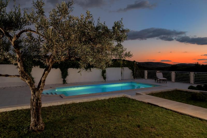 Villa Lilin San - image 3