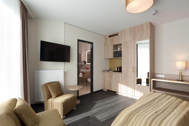 Double Room Large image 2