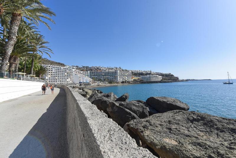 Los Canarios 122 by VillaGranCanaria - image 30