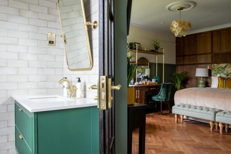 Suite image 3