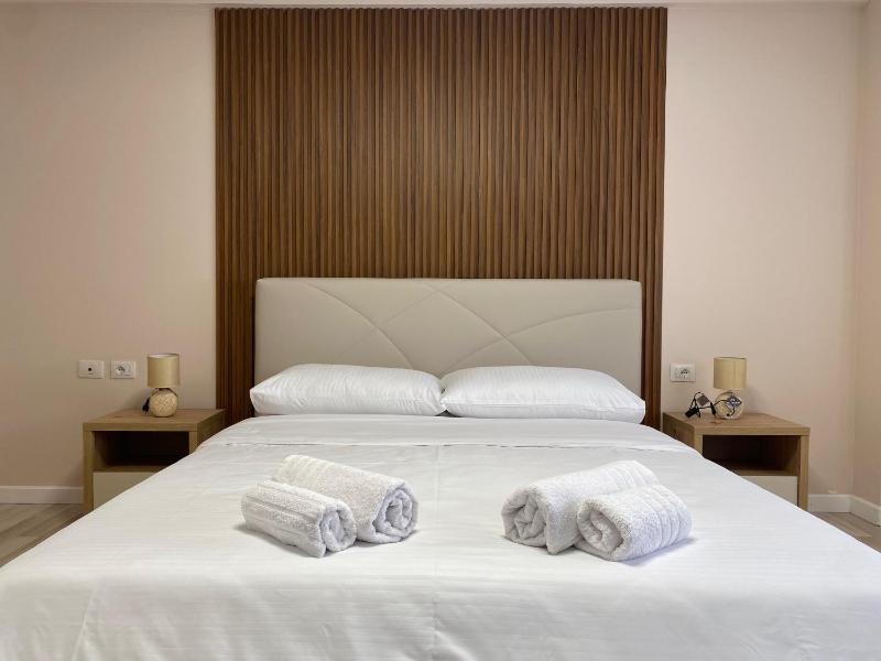 Central Cozy Apartment - image 6