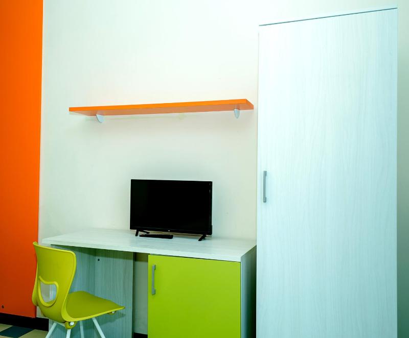 Single Room image 3