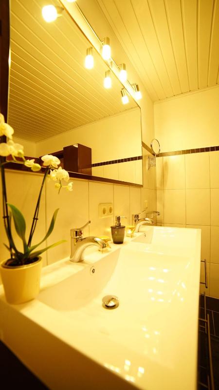 4-Personen-Ferienwohnung-im-Wald-mit-Kamin-84-Qudratmeter - image 24