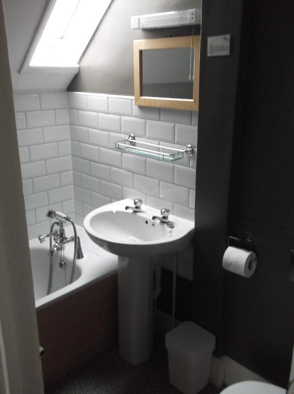 Double Room with Bath image 4