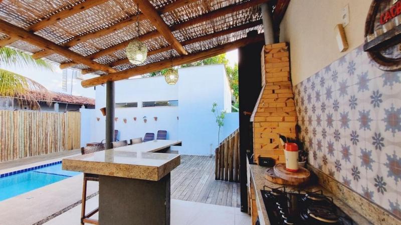 House with Pool and 4 Bedrooms in Porto Seguro - image 22