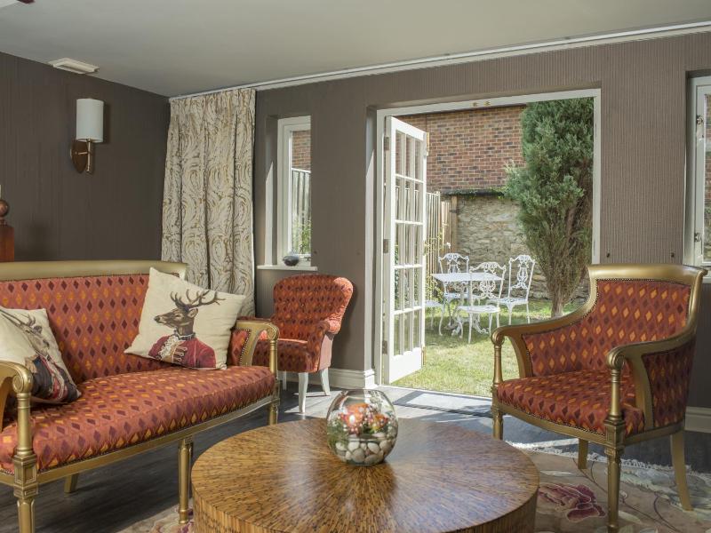 Deluxe Junior Suite image 4
