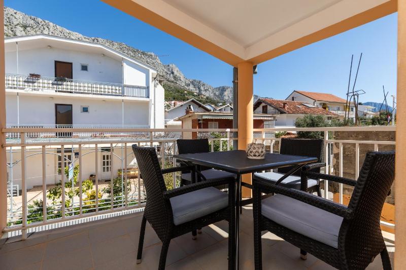 Two-Bedroom Apartment with Balcony image 3