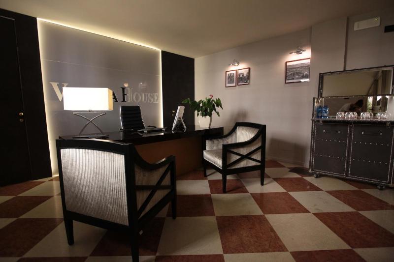 Verona House Aparthotel - image 8