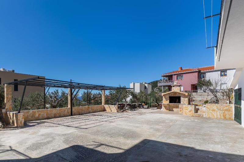 Apartments with parking space Makarska - 21823 - image 11