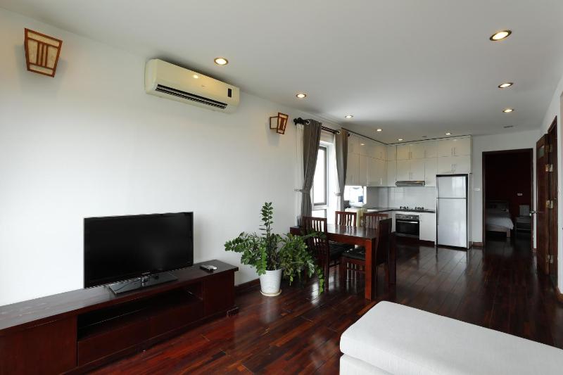 Davidduc's Service Apartment - 82 Xom Chua - image 12