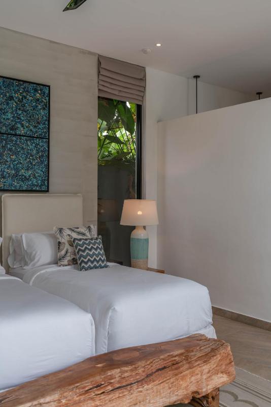 Villa Vida Mira - Elegant 4BR Beachside Villa in Canggu - image 9
