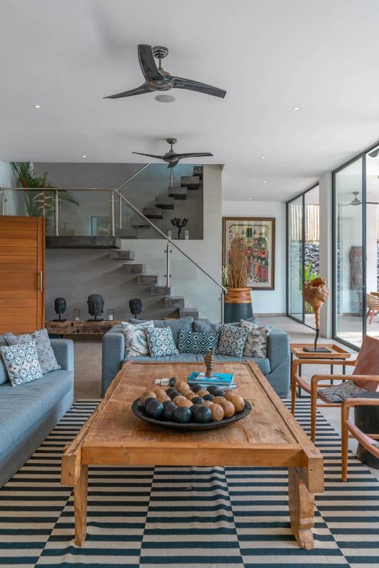 Villa Vida Mira - Elegant 4BR Beachside Villa in Canggu - image 18