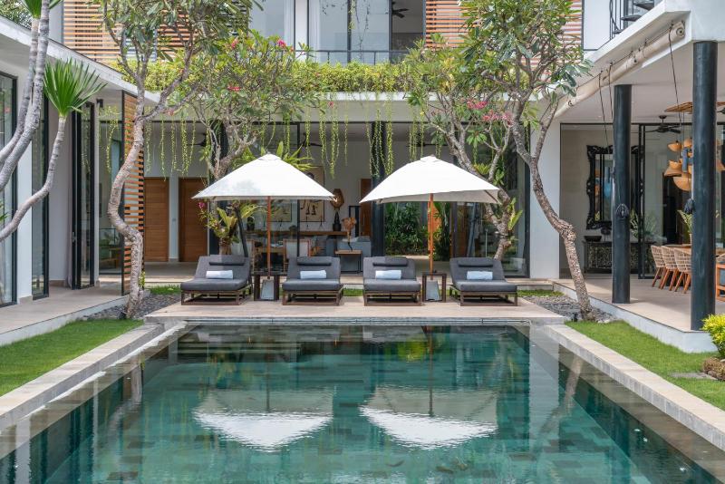 Villa Vida Mira - Elegant 4BR Beachside Villa in Canggu - image 32